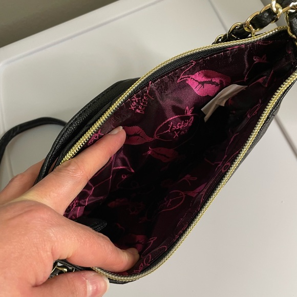 Betsey Johnson wallet on a string - Picture 3 of 7